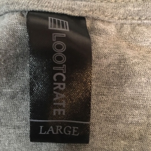 Mens' WARCAFT Grey Shirt, Size LG - Picture 4 of 5